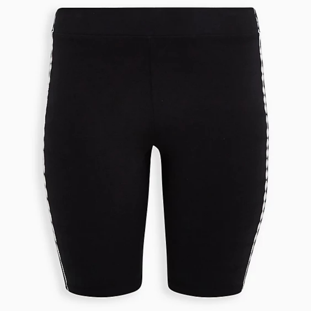 BLACK SIDE TIE DYE BIKER SHORT - Picture 5 of 5